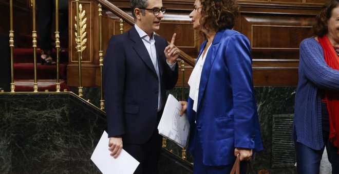 El PSOE pugna con el PP por los impuestos mientras la reforma fiscal y la financiación autonómica siguen en un cajón