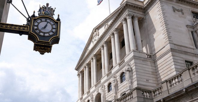 El Banco de Inglaterra lleva los tipos de interés al nivel más alto desde la crisis financiera