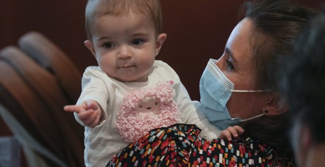 Una bebé recibe en Madrid el primer trasplante de intestino de una persona fallecida