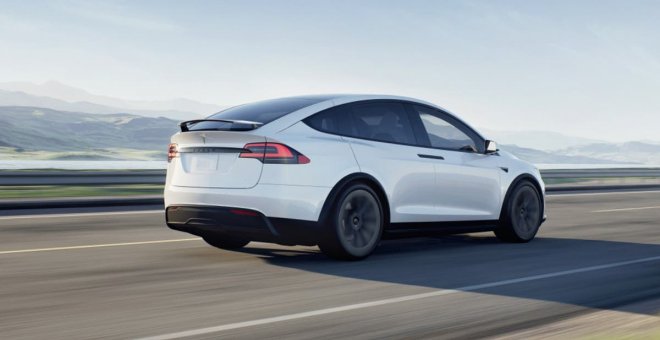 Tesla actualiza su conducción autónoma FSD Beta con importantes novedades