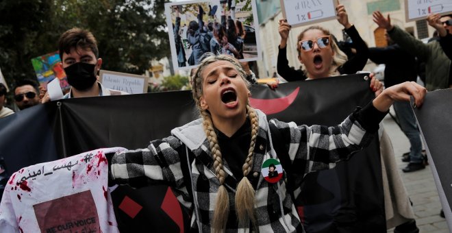 Las protestas continúan en Irán dos meses después de la muerte de la joven Amini a pesar de las detenciones y la represión