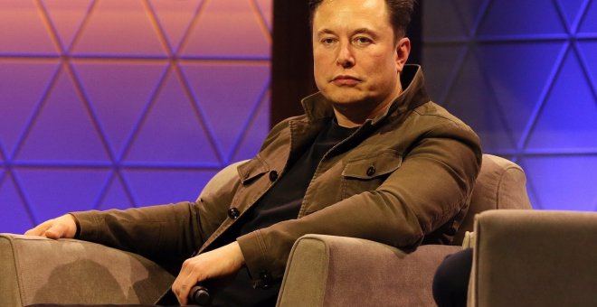 Cientos de empleados de Twitter se rebelan contra Elon Musk y dimiten en masa