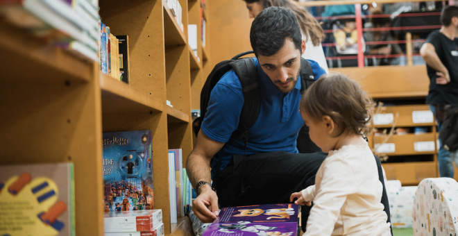 Cómo las cooperativas de consumo han transformado las librerías en plena era del comercio 'online'