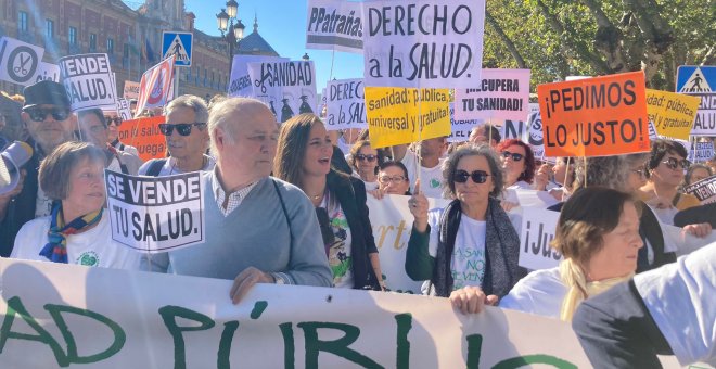 El Gobierno andaluz excluye a los sindicatos y negocia con consumidores y empresas la privatización sanitaria
