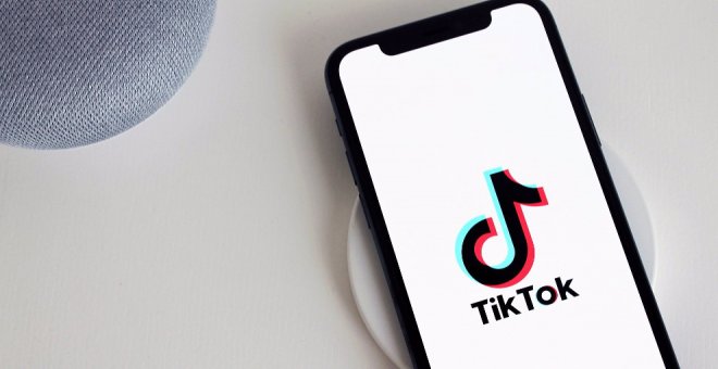 El català arriba a TikTok: l'afegirà com a opció lingüística de l'aplicació