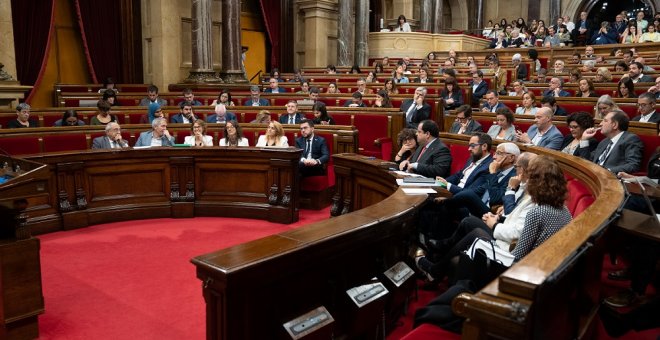 El Parlament s'ha gastat quasi 4 milions en "premis de jubilació" a alts funcionaris