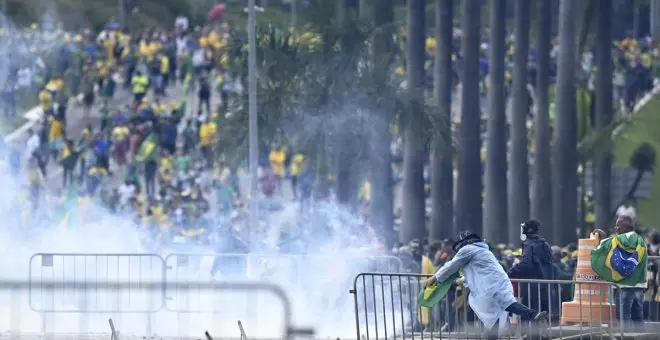 Guerra santa, golpistas y mercaderes de fe en Brasil