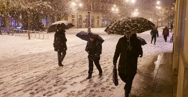 El lunes llegará con frío intenso en general y nevadas en el Cantábrico oriental