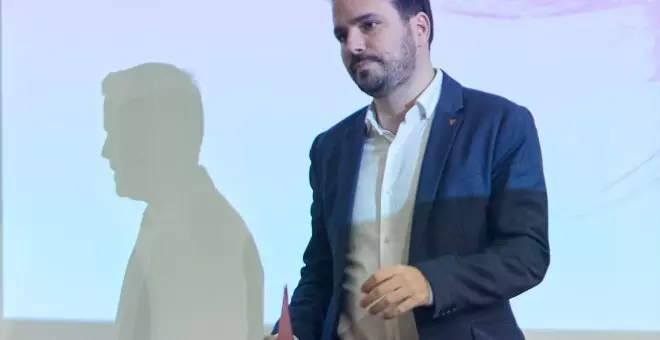 El bulo contra Alberto Garzón que intenta hacer creer que eligió una clínica privada para que su pareja diera a luz