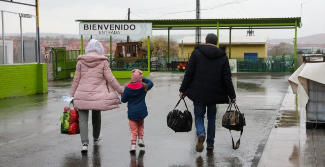 El racismo y la burbuja inmobiliaria dejan sin casa a los refugiados: "Me piden un año de alquiler por adelantado"