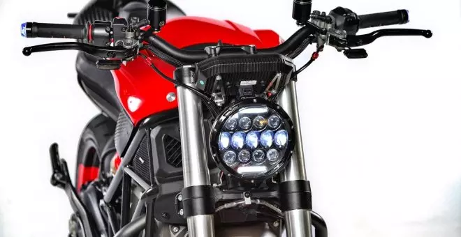 Brutal-e: una radical 'Ducati Monster' eléctrica con mucha fibra de carbono y 110 CV de potencia