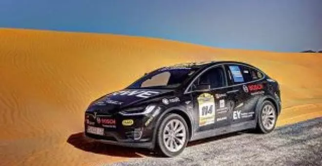 El Tesla Model X completa su prueba más extrema: cruzar el desierto del Sáhara