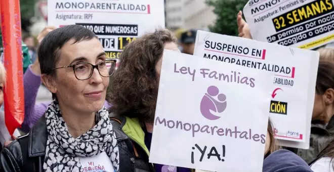 Familias monomarentales denuncian el doble rasero de Justicia: les niegan permisos ampliados que sí dan a las juezas