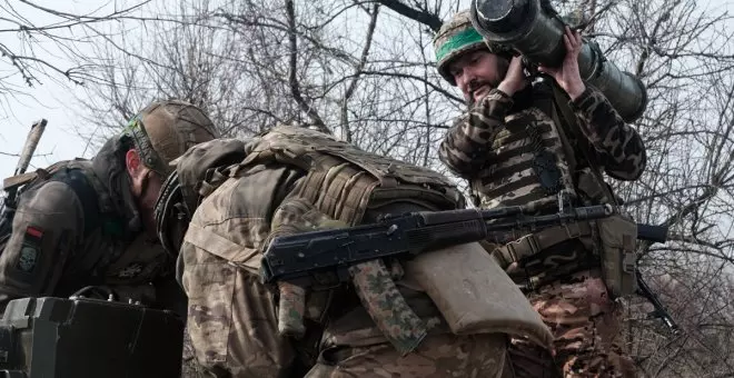 Los países europeos envían los primeros cazas a Ucrania y ultiman la compra común y urgente de munición