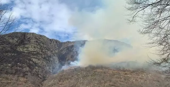El risc alt d'incendi forestal s'estén ja a 31 comarques de Catalunya