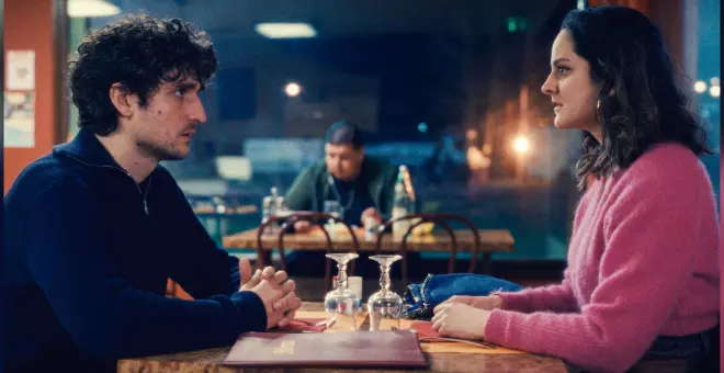 Louis Garrel se divierte jugando con los géneros del cine en 'El inocente'