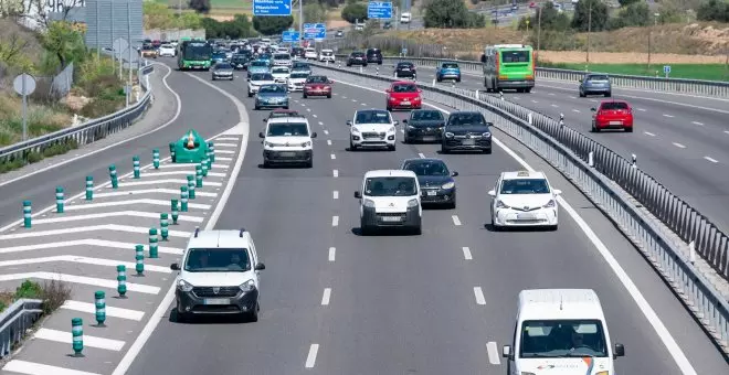 La vuelta de Semana Santa deja numerosas retenciones en las carreteras, con especial incidencia en sentido Madrid y Sevilla