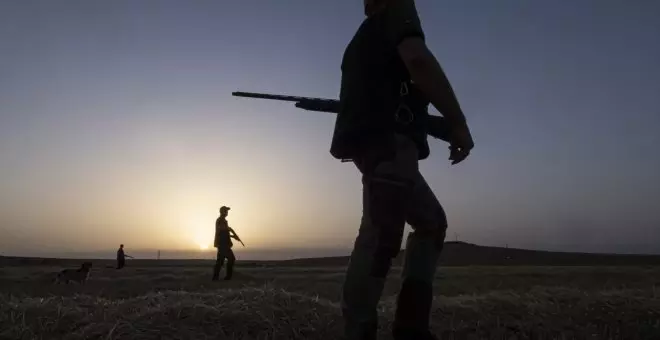 El PP andaluz plantea usar tierras públicas para que los jóvenes practiquen la caza