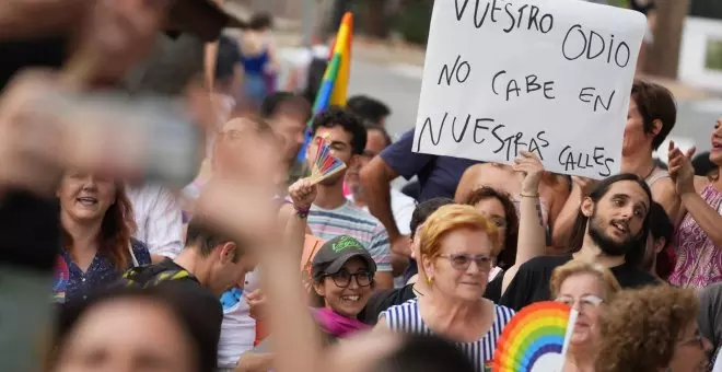 La Justicia rechaza retirar la bandera LGTBI+ que puso el PSOE en las Cortes de Castilla y León