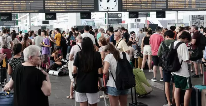 La circulación ferroviaria, suspendida en València por una incidencia en un túnel