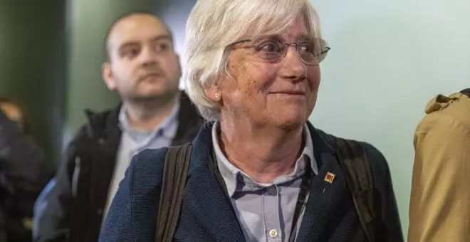 Los Mossos detienen a Clara Ponsatí tras su regreso a Barcelona