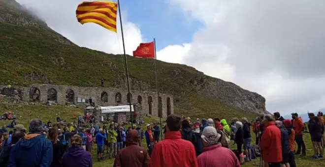 600 persones es mobilitzen al Port de Salau per reclamar la protecció del català i l'occità