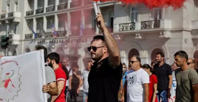 El mensaje que triunfa en Twitter sobre el aumento de jornada laboral de la derecha en Grecia: "No da igual quién gobierne. No todos son iguales"