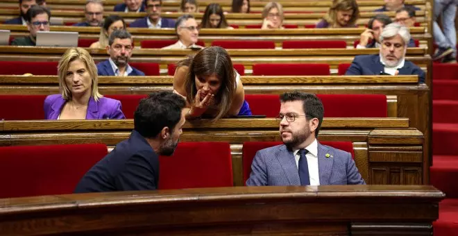 El Parlament supedita la investidura de Sánchez a avenços per assolir un referèndum acordat