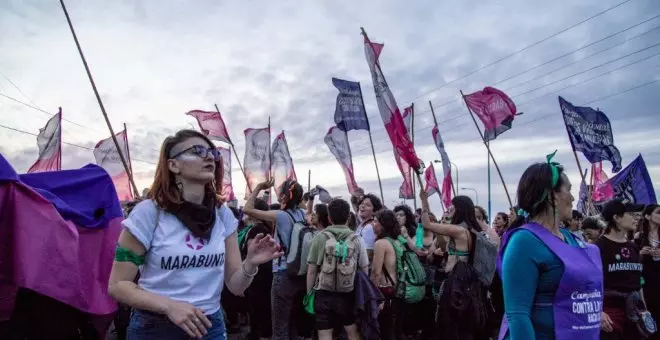 Marcha multitudinaria en Argentina por la diversidad y en contra de la ultraderecha