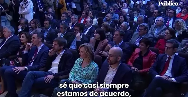 Pedro Sánchez y Yolanda Díaz escenifican el acuerdo de gobierno entre PSOE y Sumar