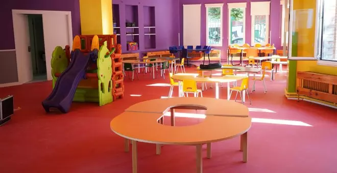 Más de 700 personas reclaman que el aula de Educación Infantil de La Penilla permanezca abierta