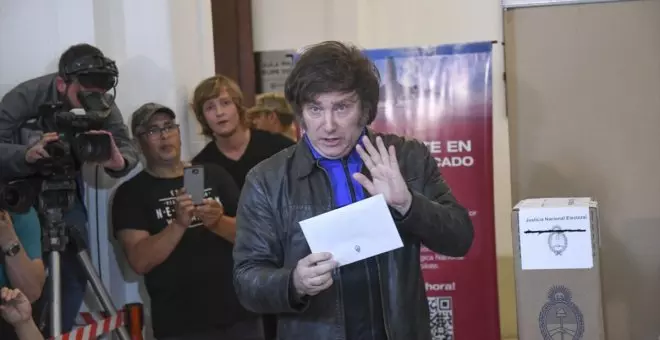 Milei denuncia un fraude electoral en su contra y sin pruebas a tres días de las elecciones argentinas