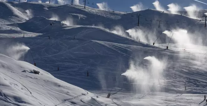 El Govern deixarà de subvencionar les pistes d'esquí privades i destinarà els diners a pisos socials al Pirineu