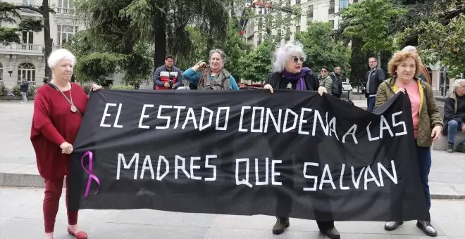 Una niña de diez años de Pontevedra, arrancada de los brazos de su madre por el falso Síndrome de Alienación Parental