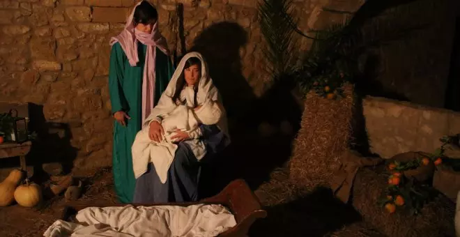Un pessebre vivent amb dues Mares de Déu i sense representació de Sant Josep