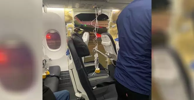 Un avión con 171 pasajeros aterriza a salvo en Portland tras perder parte del fuselaje