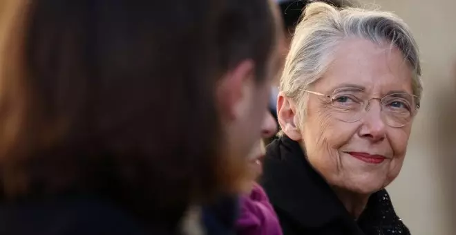 Dimite la primera ministra de Francia, Élisabeth Borne