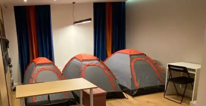 Airbnb ofrece dormir en tiendas de campaña en la sala de estar de un piso de Londres por 80 euros la noche