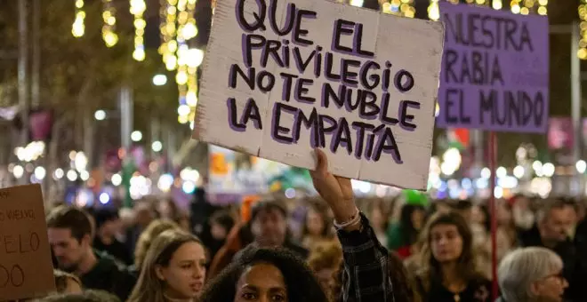 Otras miradas - ¿La igualdad ha ido muy lejos y discrimina a los hombres?