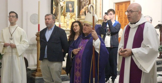 El cura juzgado por denunciar desmanes del obispo de Cádiz: "Me perdonaban si pasaba cinco años en un monasterio"