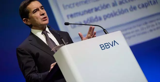 El presidente del BBVA gana 7,6 millones en 2023, un 0,8% más