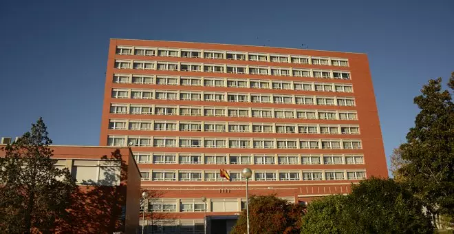 La Complutense mantuvo las clases durante todo un día después de que una joven muriera tras precipitarse al vacío