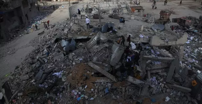 Un vídeo muestra cómo un dron israelí persigue a cuatro civiles palestinos y los mata con varios disparos de misiles