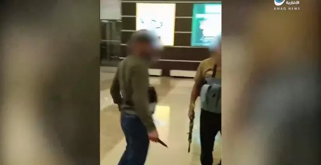 Estado Islámico difunde un vídeo del atentado de Moscú donde degüellan a un hombre herido