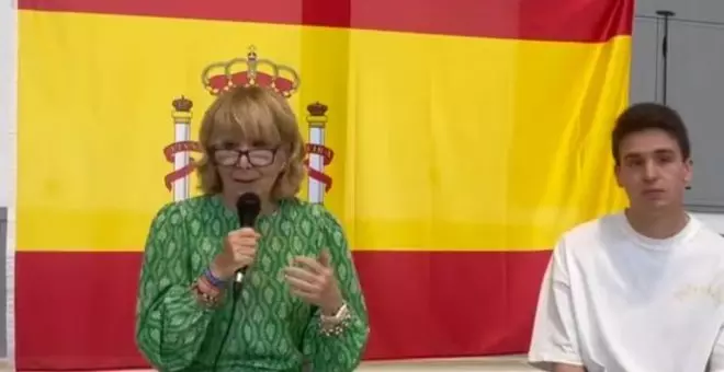 Posibilidad de un nido - Una cagadita en la cabeza de Esperanza Aguirre