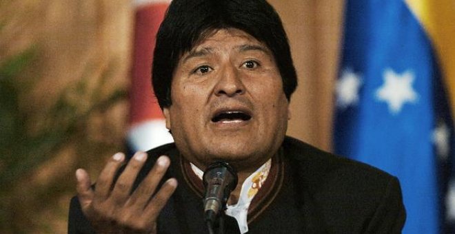 Morales nacionaliza por decreto tres petroleras y una filial de Telecom