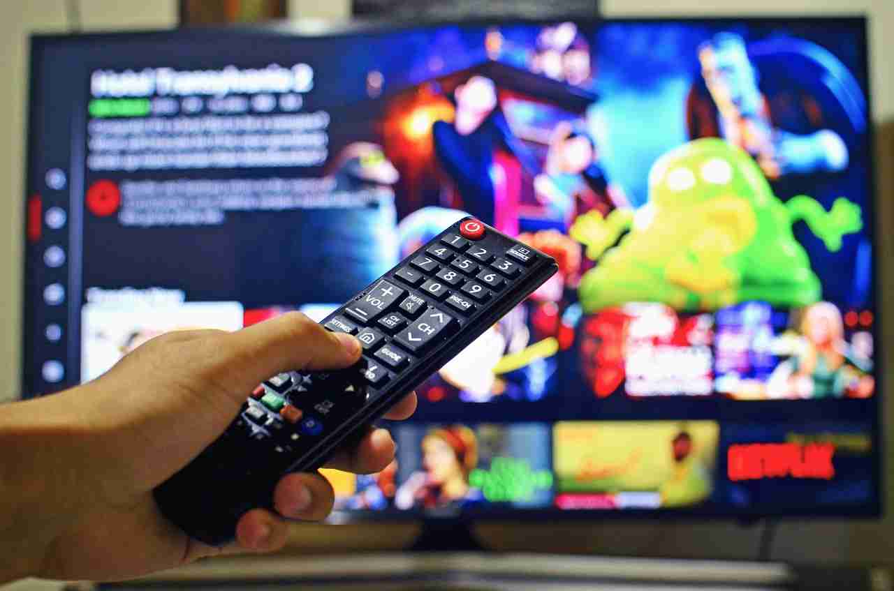 Cómo transformar tu tele de tubo en una 'smart TV