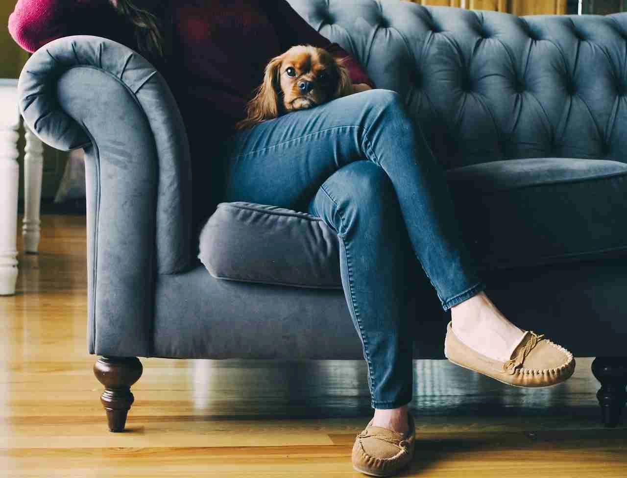 Cinco ideas para restaurar un sofá antiguo