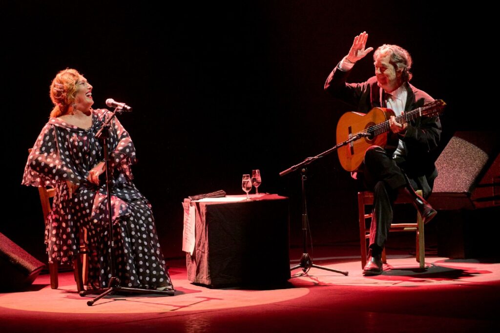 La cantaora Estrella Morente y el guitarrista Rafael Riqueni, en el festival Suma Flamenca de Madrid. / Pablo Lorente