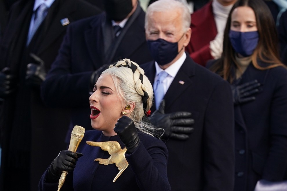 La cantante Lady Gaga ha entonado el himno de Estados Unidos en la ceremonia de investidura del presidente Joe Biden.